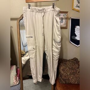 6 Pocket Banana Republic Cargo Joggers